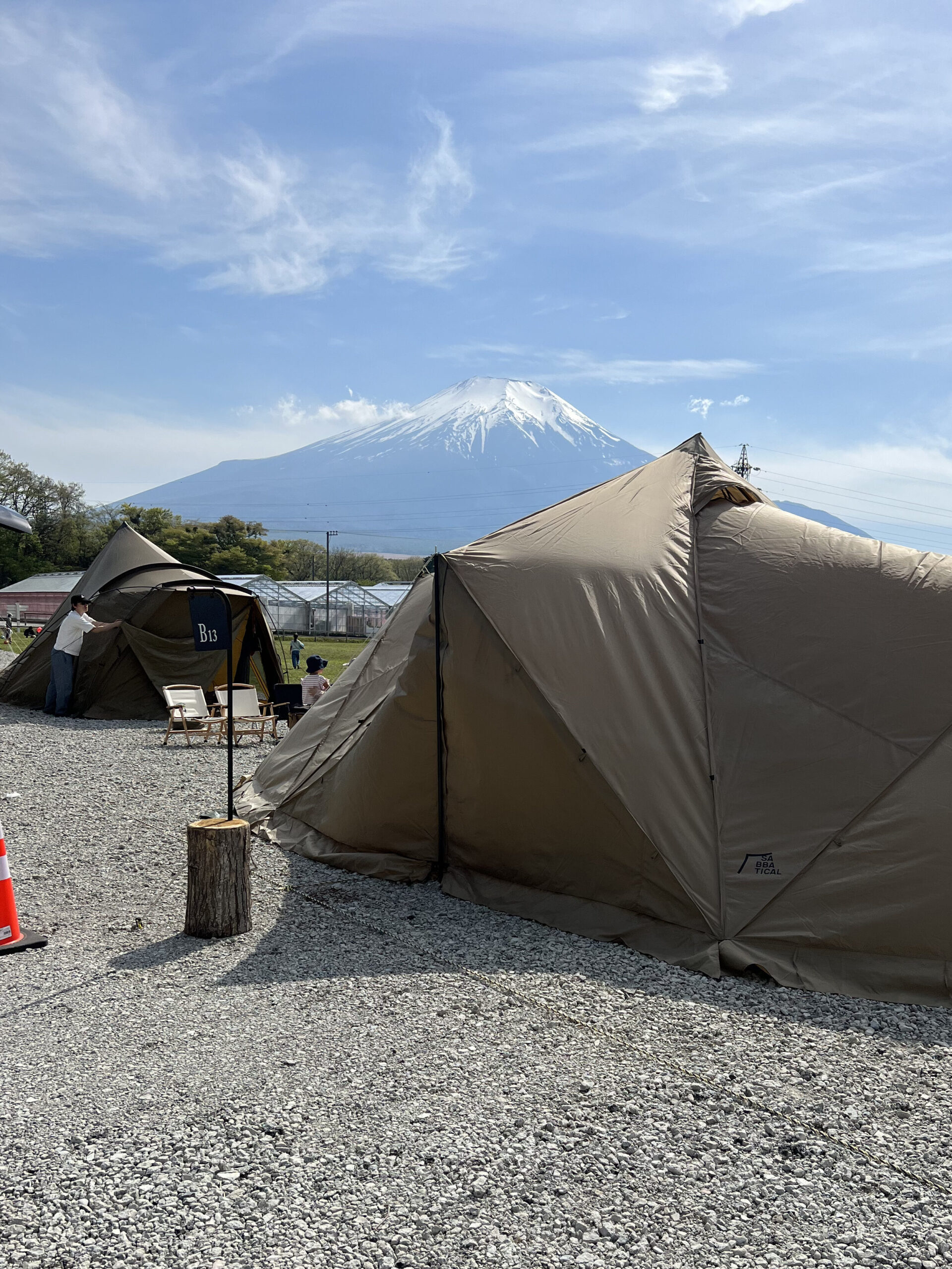 MOSS TENTS キングドーム MOSS キングドーム キャンプ場紹介：moss camp field